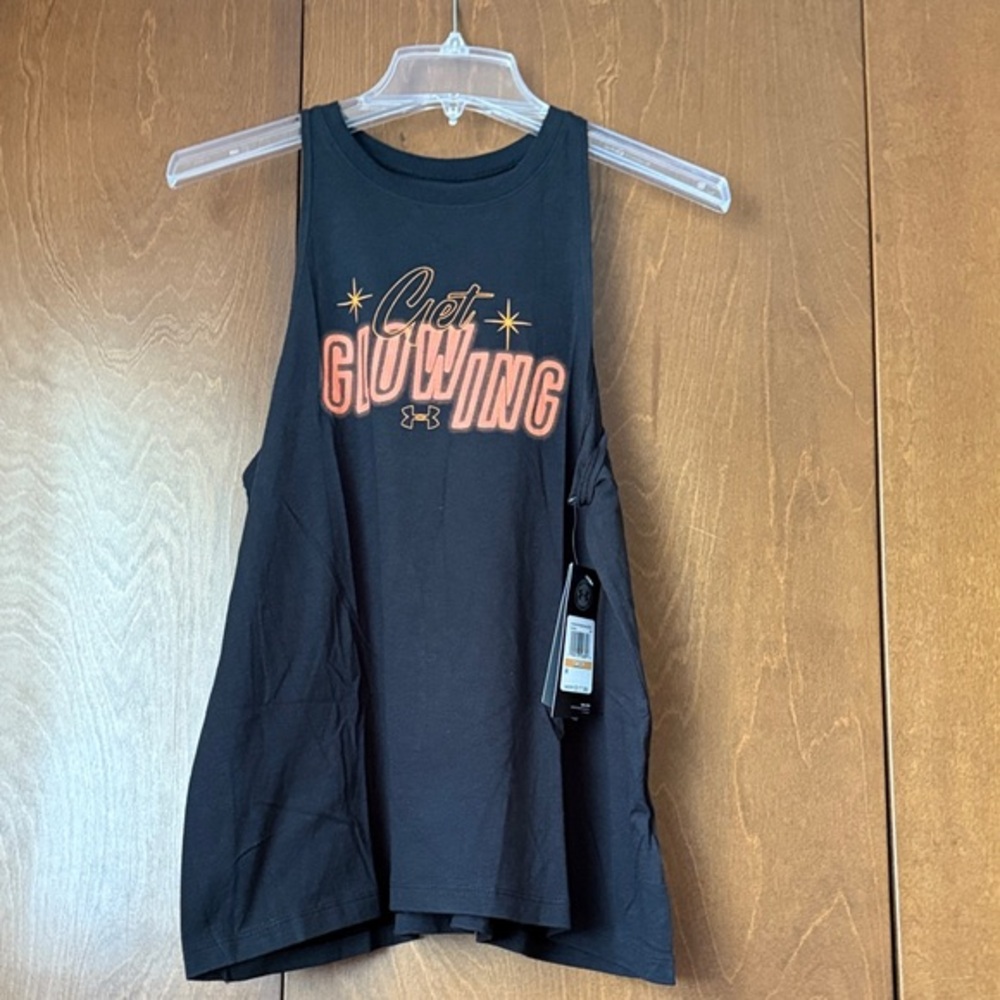 Under Amour NWT Sz S Heat Gear Black w/Orange Graphics Racer Back Tank